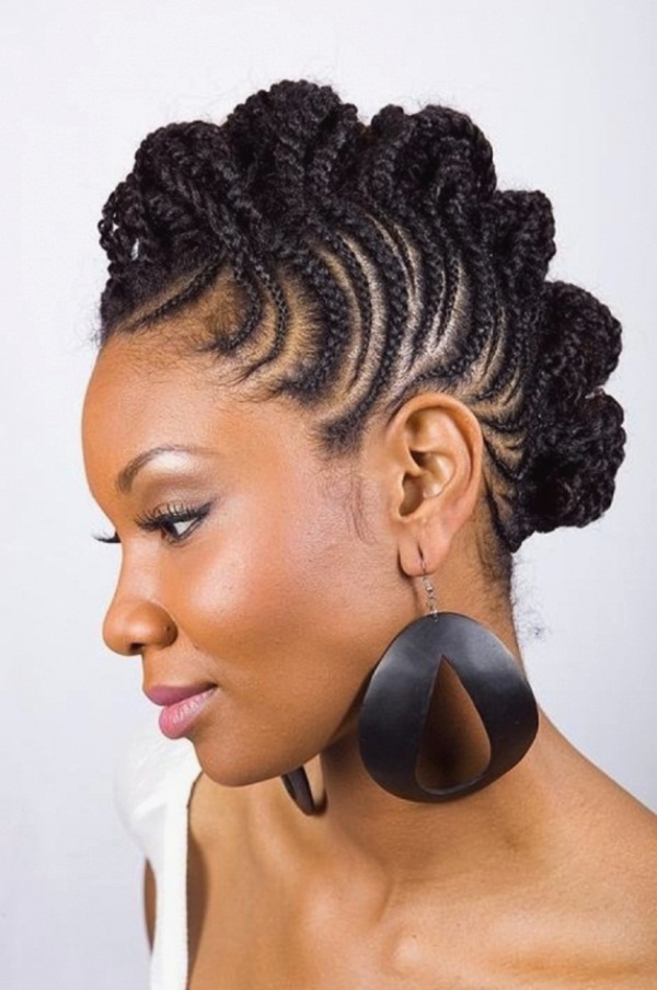 Short Curly Hairstyles for Black Woman (35)