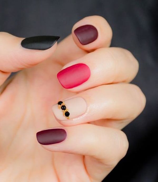 60 Simple Matte Nail art Designs for Beginners