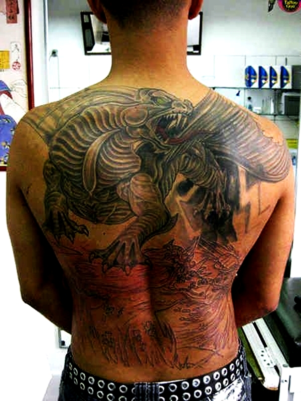 Dragon Tattoo Designs for Men and Women (25)