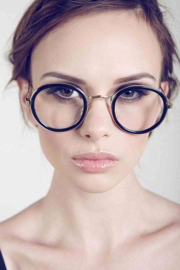Women with Glasses (20)