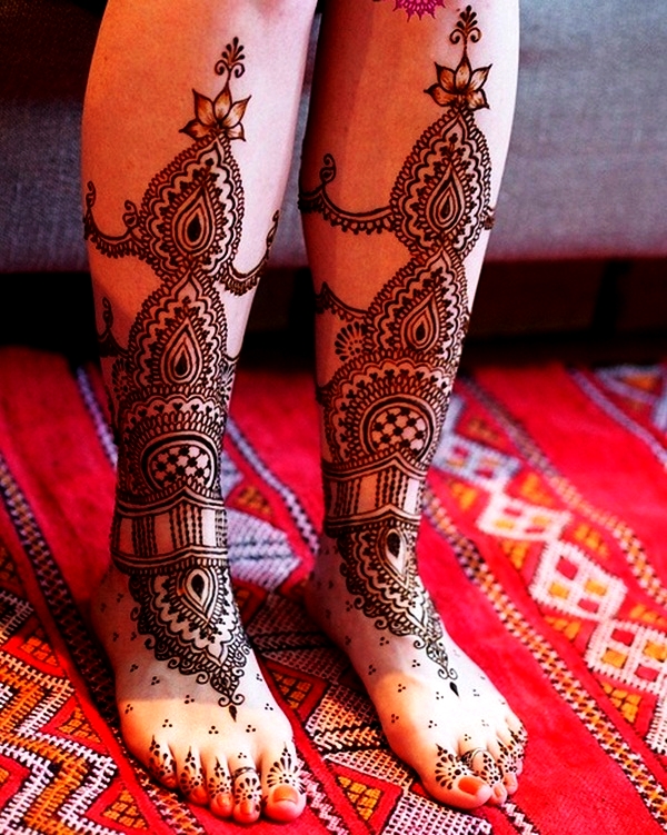 Simple Mehandi Designs for Legs6