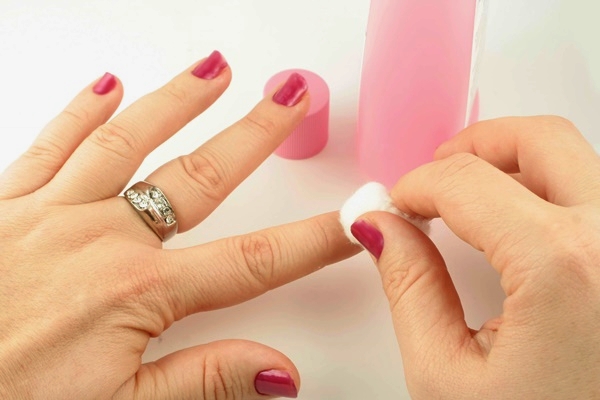 How to do Manicure at Home2