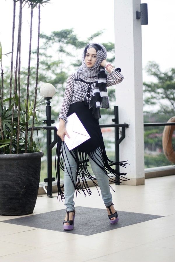 Latest Hijab Fashion Style for Inspiration24