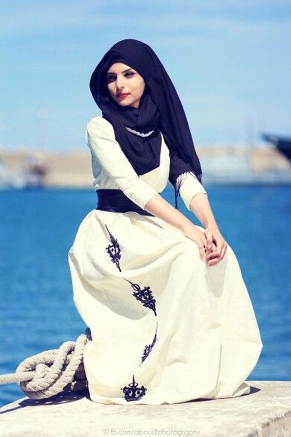 Latest Hijab Fashion Style for Inspiration25