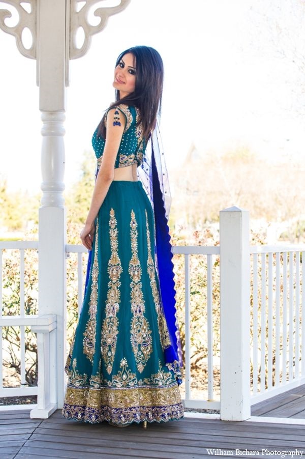 Elegant Indian Dresses and Outfits34