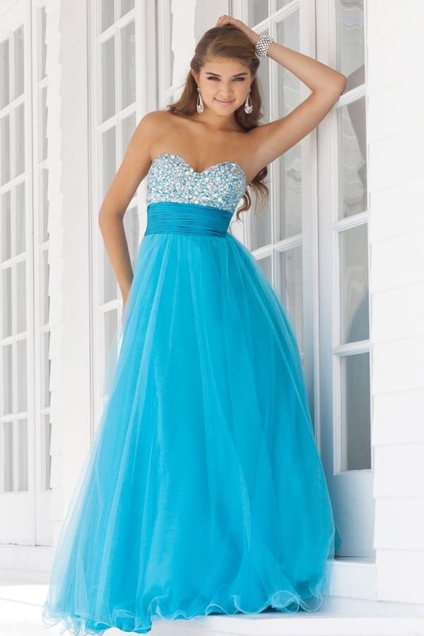 50 Incredibly Sexy Prom Dresses For Teens To Steal Hearts 9269