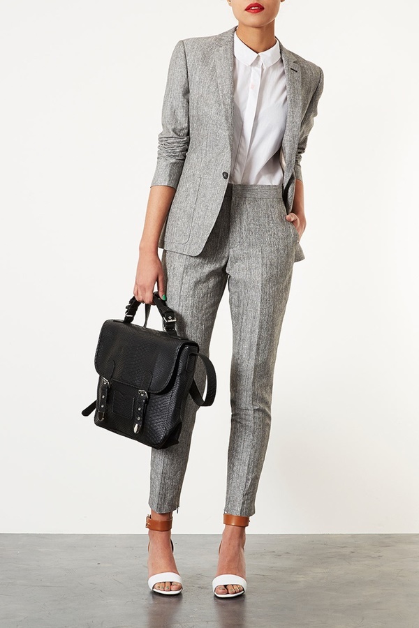 Chic and Haute Interview Outfits for women25