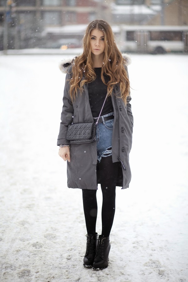 Stylish Ways to Wear Leggings in winter18