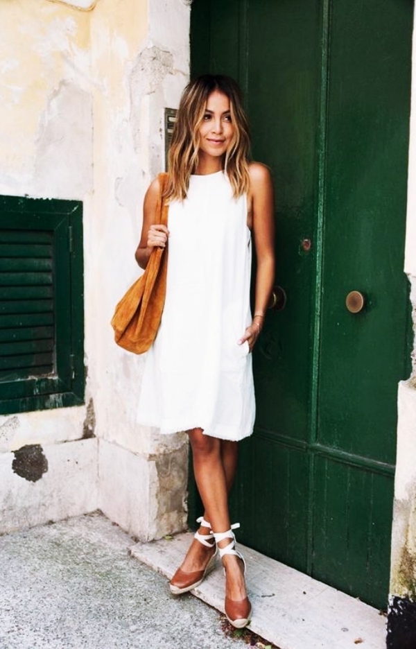 Chic-Sundresses-for-Women-to-wear-this-Summer