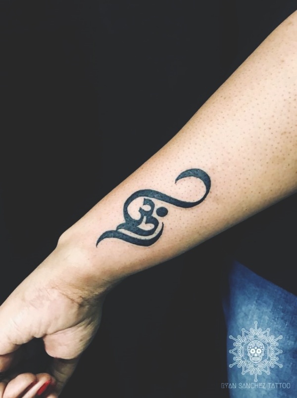 39 Spiritual Om Tattoo Designs To Know The Meaning Of Universe